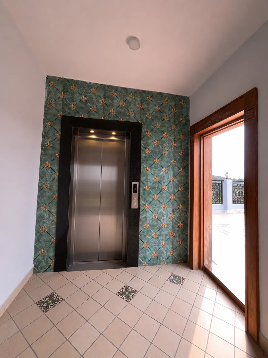 Elevator